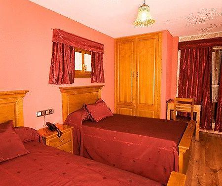 Hotel La Casa Grande Ourense Kamer foto